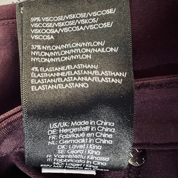 LIVERPOOL GIA GLIDER ANKLE SKINNY Mid Rise Dark Plum Purple Size 6/28 NEW! - Picture 2 of 5